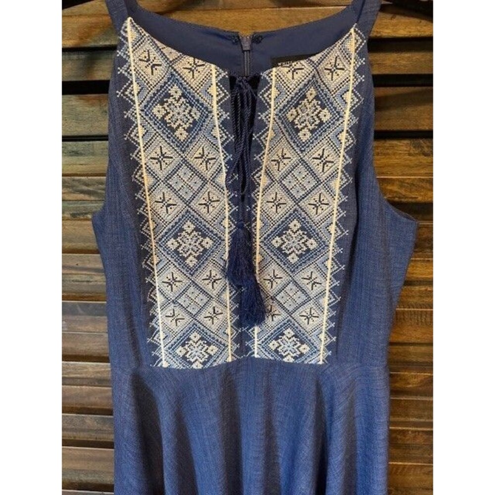 White House Black Market Blue Halter Embroidered Dress 4 Petite 4P Fit and Flare - Picture 7 of 13